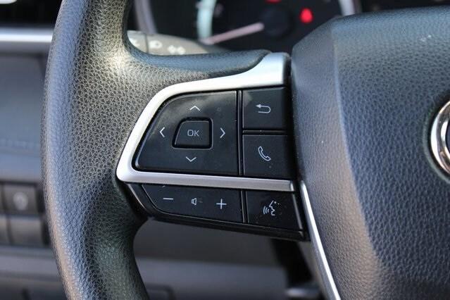 used 2023 Toyota Highlander car, priced at $31,990
