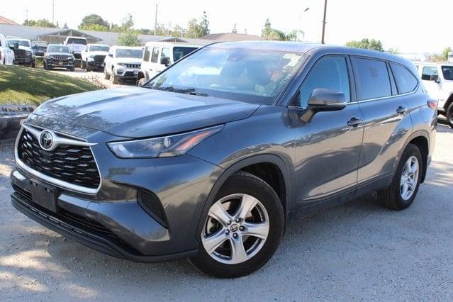 used 2023 Toyota Highlander car, priced at $31,490