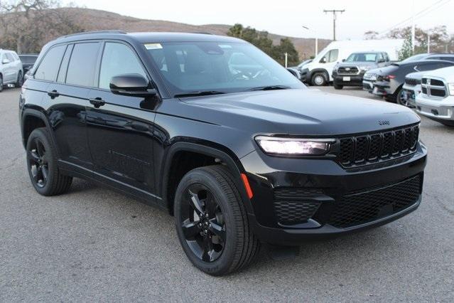 new 2025 Jeep Grand Cherokee car, priced at $41,175