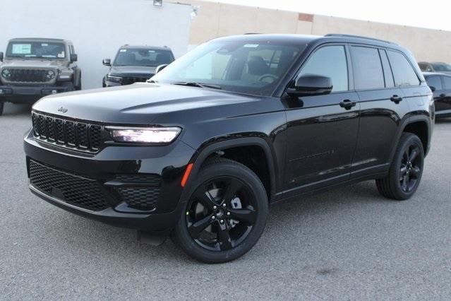 new 2025 Jeep Grand Cherokee car, priced at $41,175