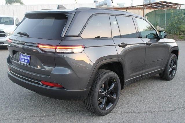 new 2025 Jeep Grand Cherokee car, priced at $39,675