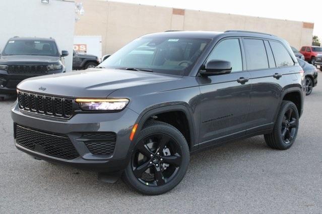 new 2025 Jeep Grand Cherokee car, priced at $39,675