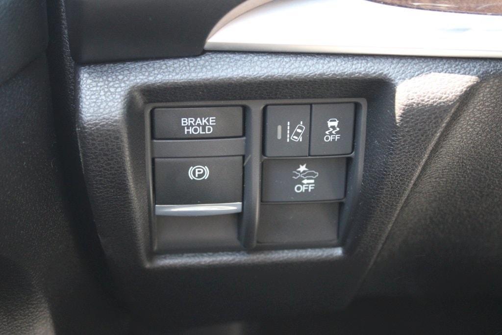 used 2020 Acura MDX car, priced at $21,990