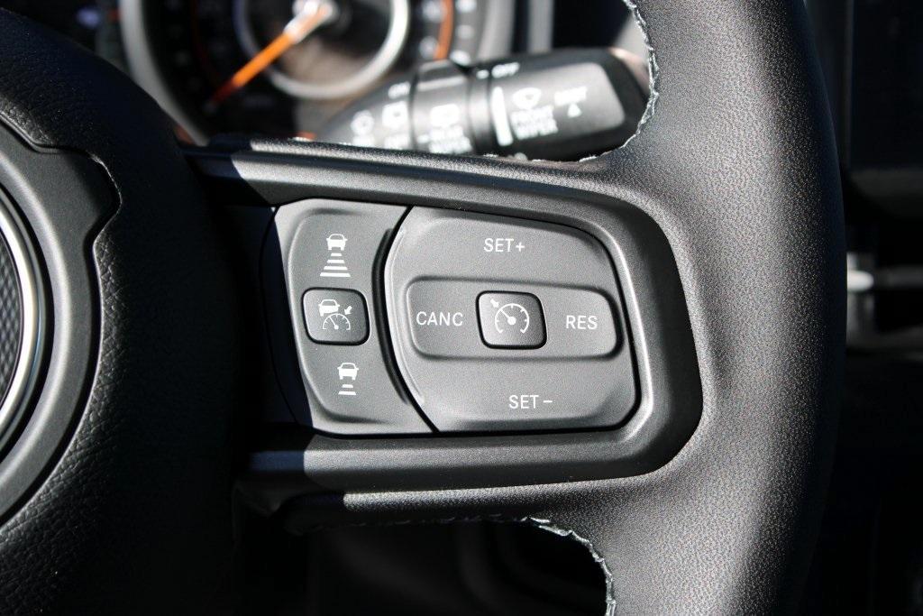 new 2025 Jeep Wrangler car, priced at $60,760