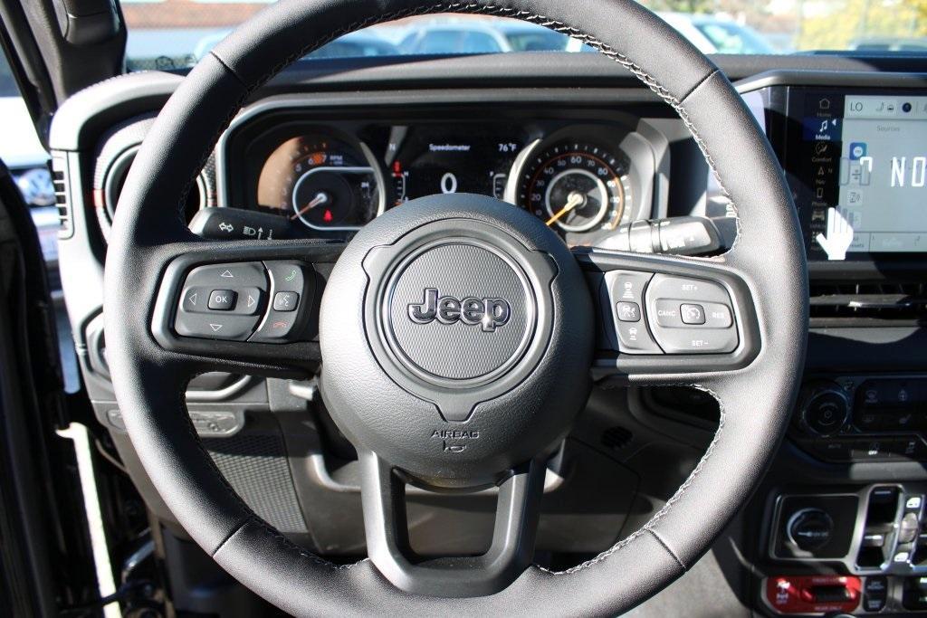 new 2025 Jeep Wrangler car, priced at $60,760