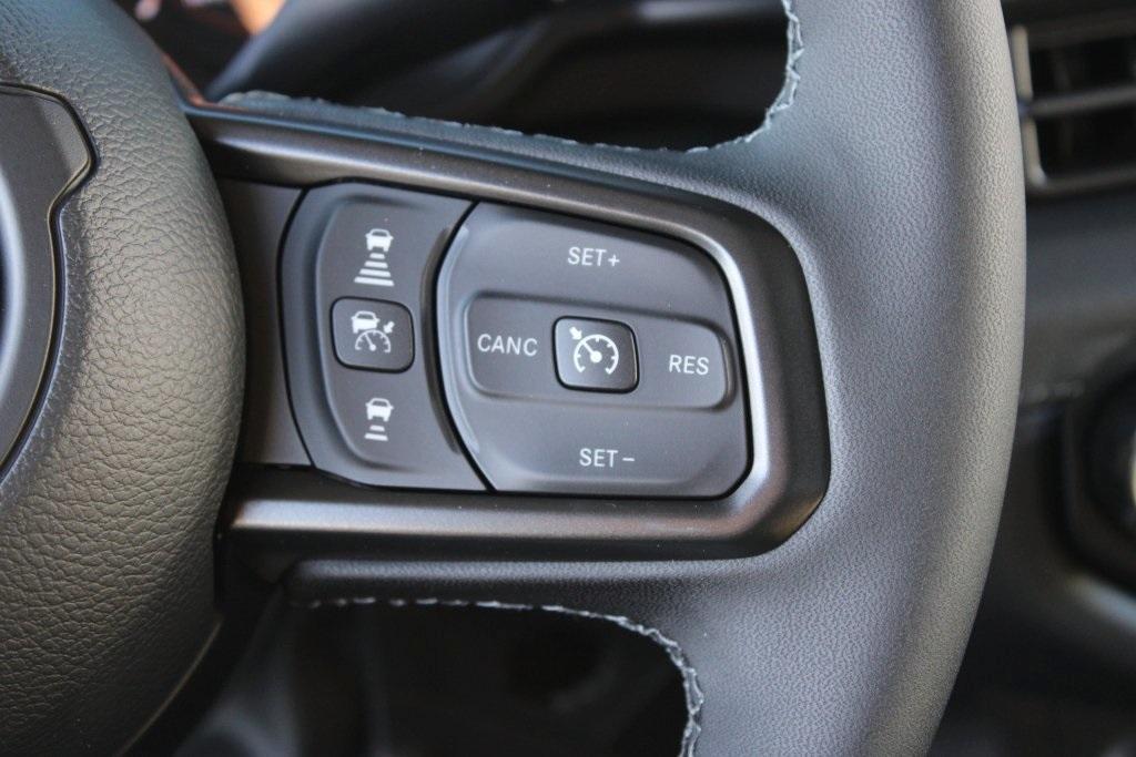 new 2025 Jeep Gladiator car, priced at $54,040