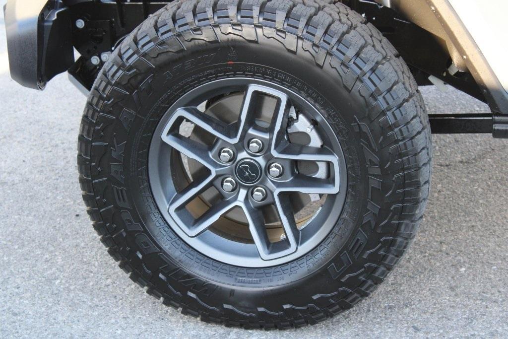 new 2025 Jeep Gladiator car, priced at $54,040