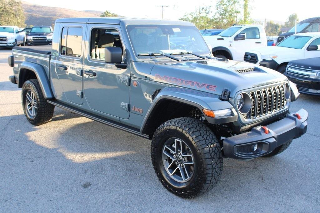 new 2025 Jeep Gladiator car, priced at $54,040