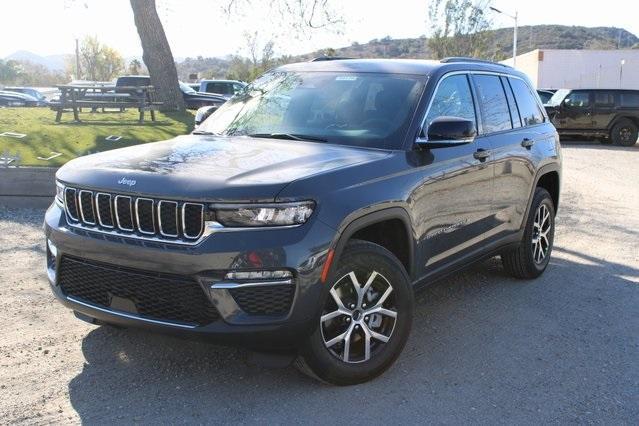 new 2025 Jeep Grand Cherokee car, priced at $42,310