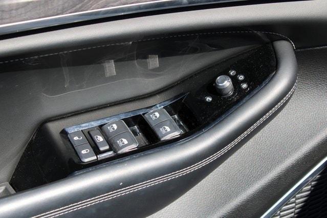 used 2023 Jeep Grand Cherokee car, priced at $37,490