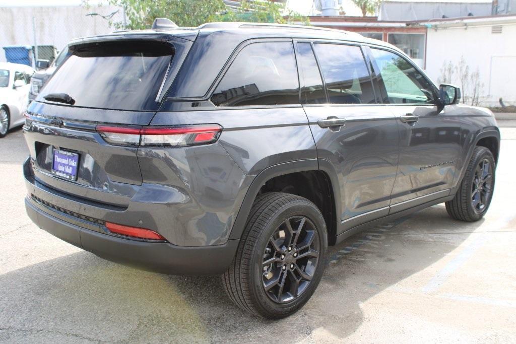 new 2025 Jeep Grand Cherokee car, priced at $48,485