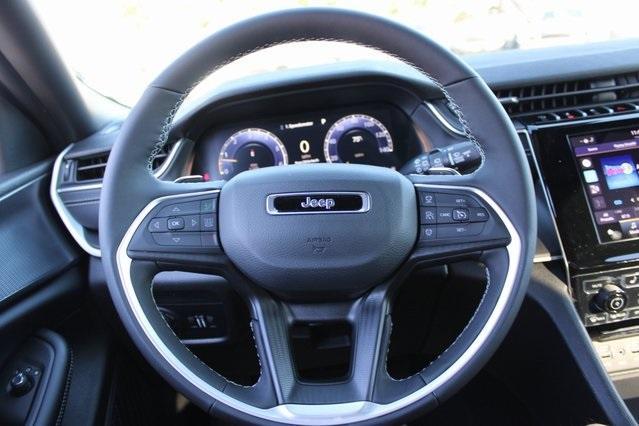 new 2025 Jeep Grand Cherokee car, priced at $36,675