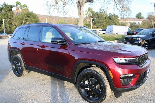 new 2025 Jeep Grand Cherokee car, priced at $47,805