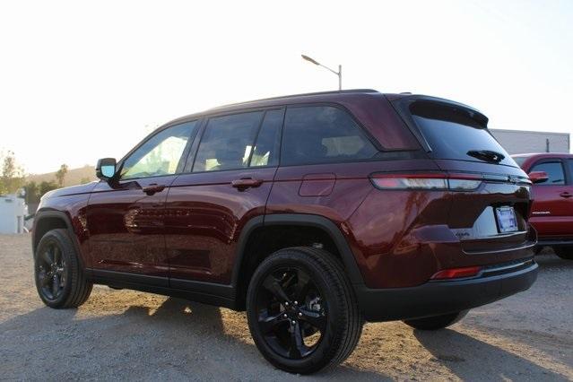 new 2025 Jeep Grand Cherokee car, priced at $47,805