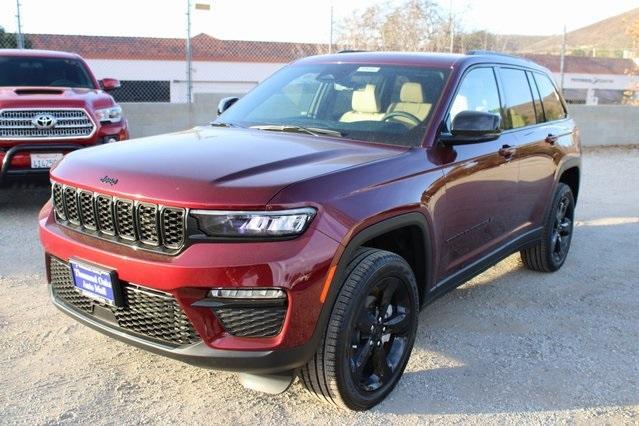 new 2025 Jeep Grand Cherokee car, priced at $47,805