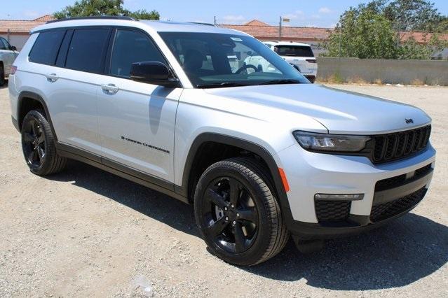 new 2025 Jeep Grand Cherokee L car, priced at $49,335