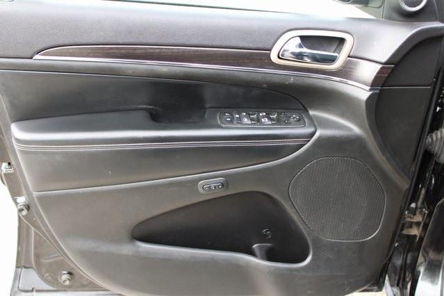 used 2014 Jeep Grand Cherokee car, priced at $11,490