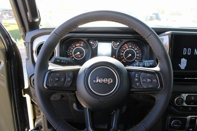 new 2025 Jeep Wrangler car, priced at $46,570