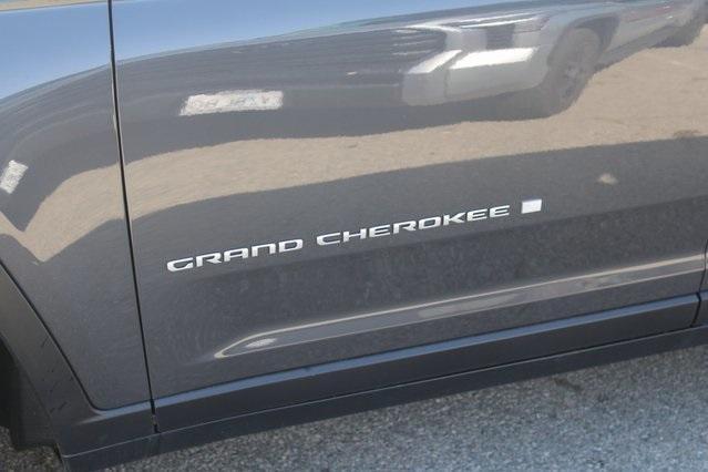 new 2025 Jeep Grand Cherokee car, priced at $41,896
