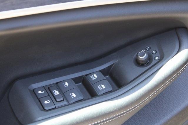 new 2025 Jeep Grand Cherokee car, priced at $41,896