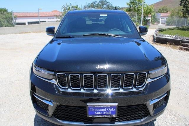 new 2025 Jeep Grand Cherokee car, priced at $41,896