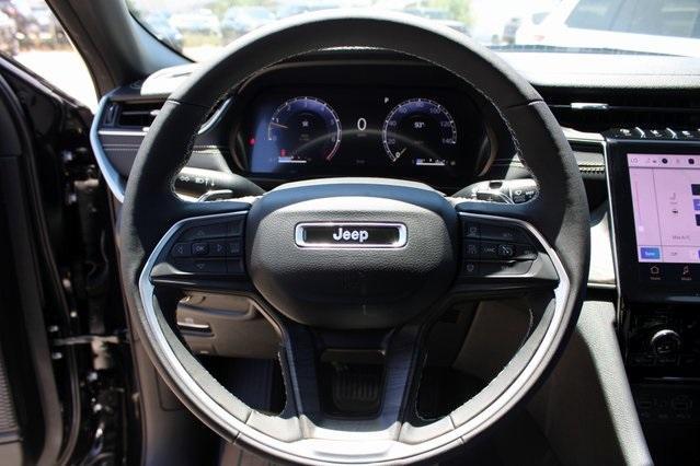 new 2025 Jeep Grand Cherokee car, priced at $41,896