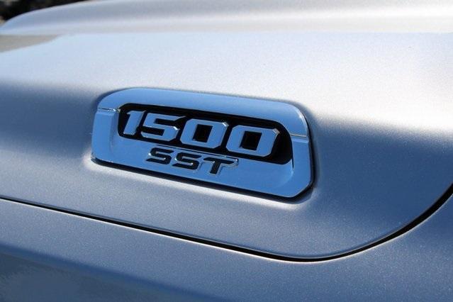 new 2025 Ram 1500 car, priced at $54,681