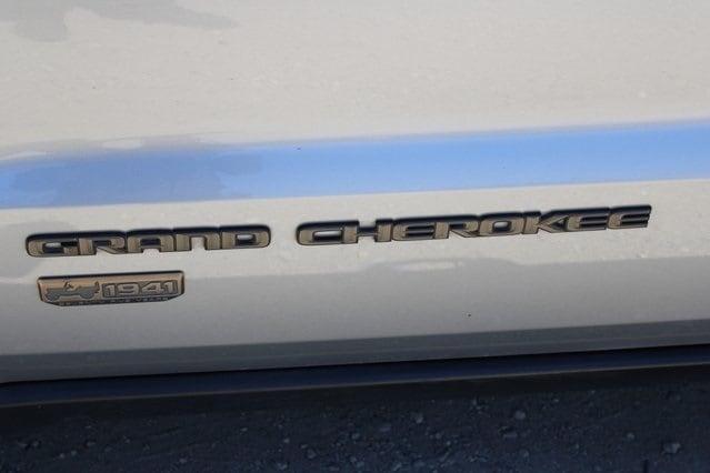 used 2017 Jeep Grand Cherokee car, priced at $13,850
