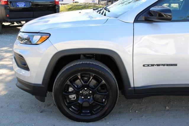 new 2025 Jeep Compass car, priced at $23,335