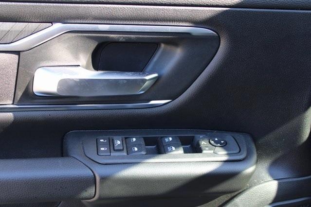 new 2025 Ram 1500 car, priced at $41,832