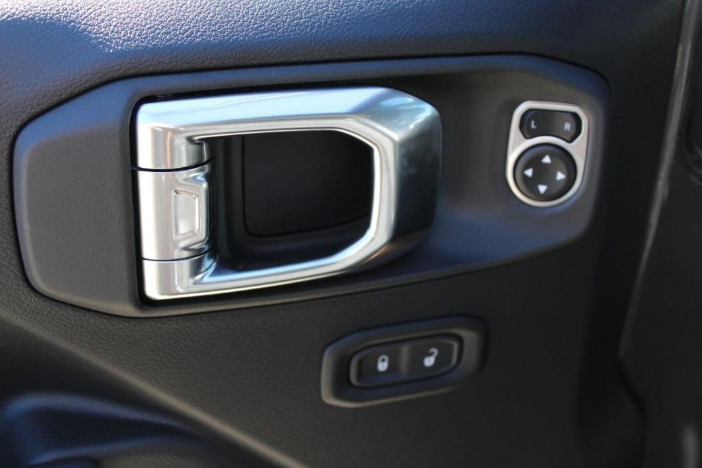 new 2026 Jeep Wrangler car, priced at $44,905