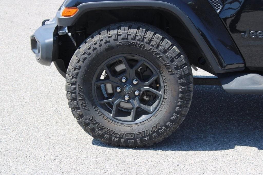 used 2021 Jeep Wrangler Unlimited car, priced at $27,690