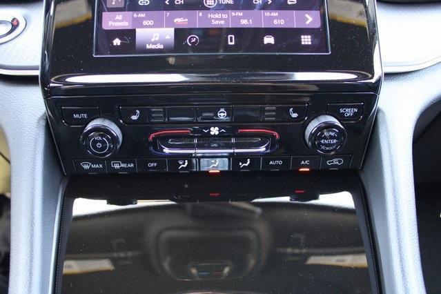 new 2025 Jeep Grand Cherokee car, priced at $40,260
