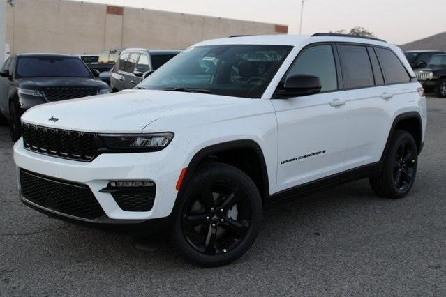 new 2025 Jeep Grand Cherokee car, priced at $41,700