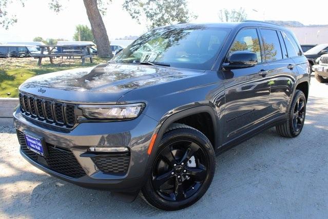 new 2024 Jeep Grand Cherokee car, priced at $42,535