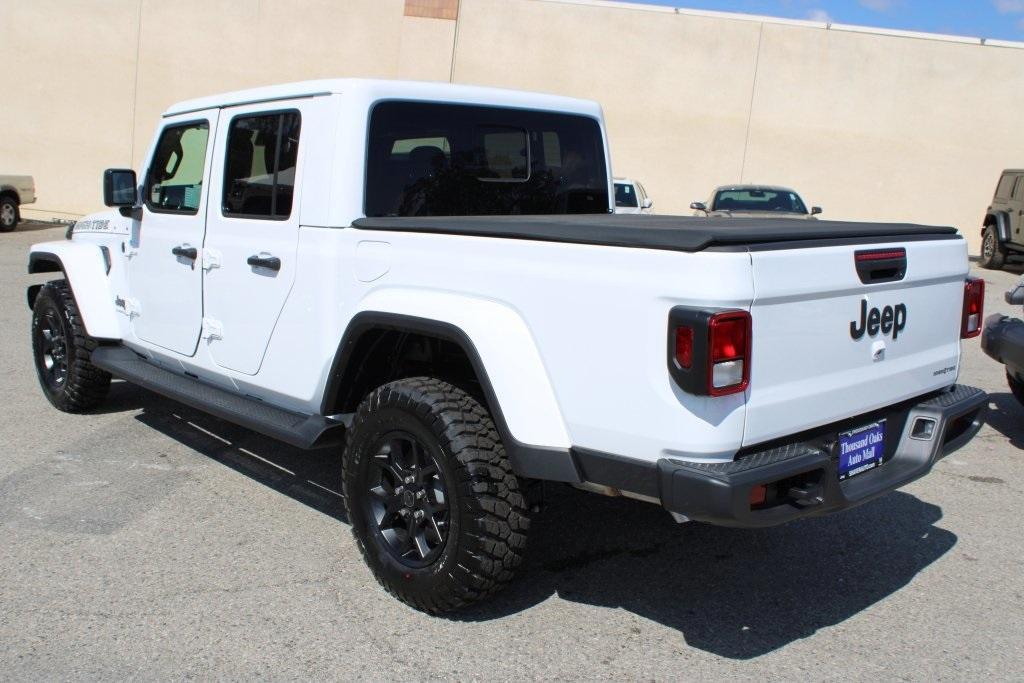 new 2025 Jeep Gladiator car, priced at $45,605