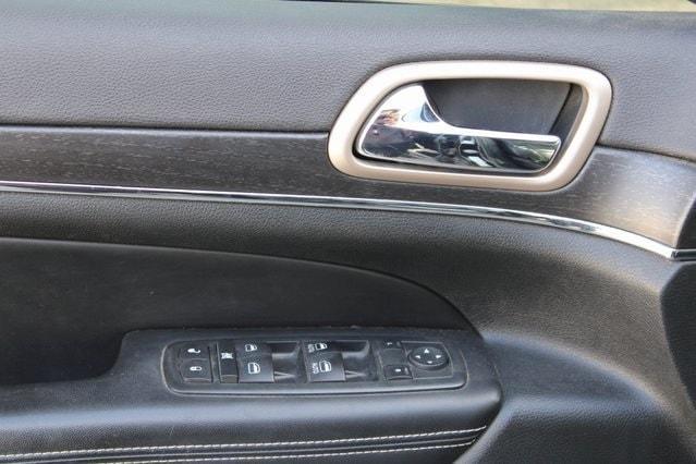 used 2015 Jeep Grand Cherokee car, priced at $12,490