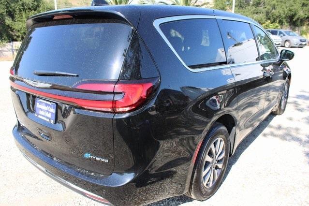 new 2025 Chrysler Pacifica Hybrid car, priced at $36,101