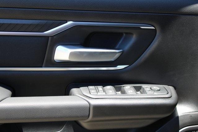 new 2025 Ram 1500 car, priced at $49,913