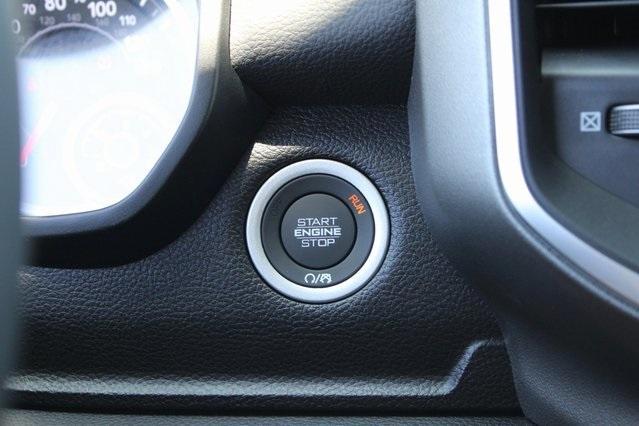 new 2025 Ram 1500 car, priced at $49,913