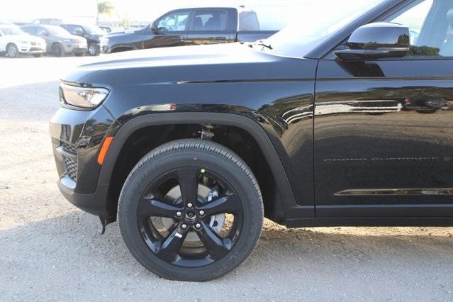 new 2025 Jeep Grand Cherokee car, priced at $39,675