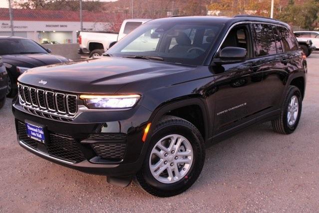 new 2025 Jeep Grand Cherokee car, priced at $33,220