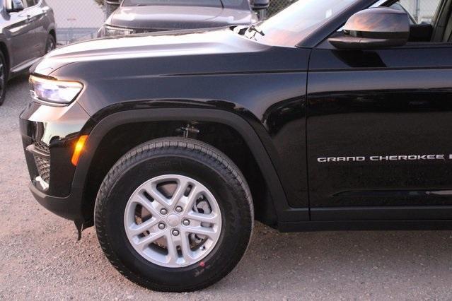 new 2025 Jeep Grand Cherokee car, priced at $33,220