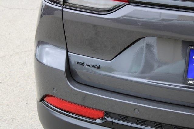 new 2025 Jeep Grand Cherokee car, priced at $40,375