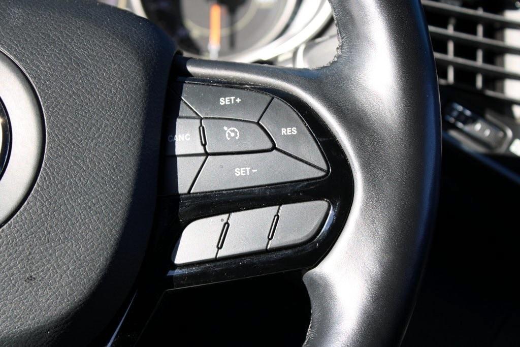 used 2021 Jeep Cherokee car, priced at $17,990