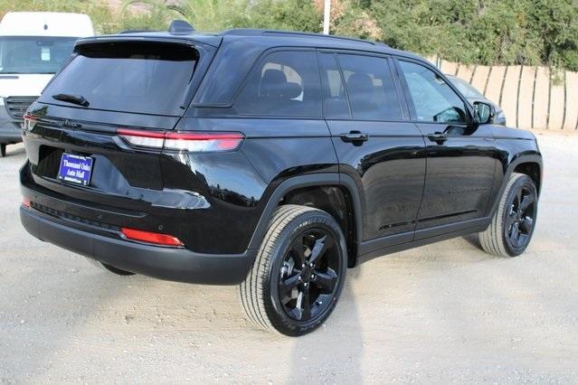 new 2025 Jeep Grand Cherokee car, priced at $36,675