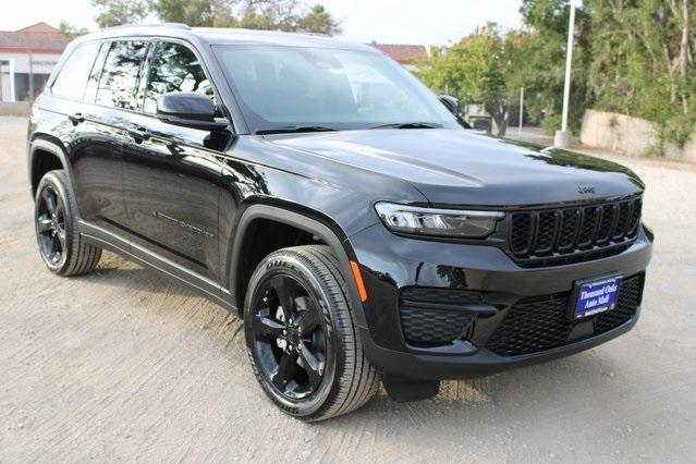 new 2025 Jeep Grand Cherokee car, priced at $36,675