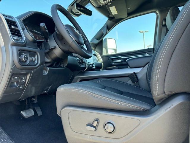 new 2025 Ram 1500 car, priced at $45,945