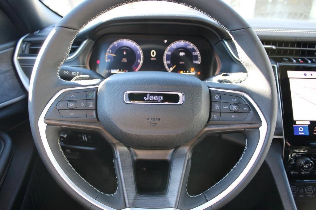 new 2025 Jeep Grand Cherokee car, priced at $41,785