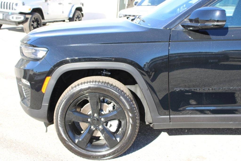 new 2025 Jeep Grand Cherokee car, priced at $41,785